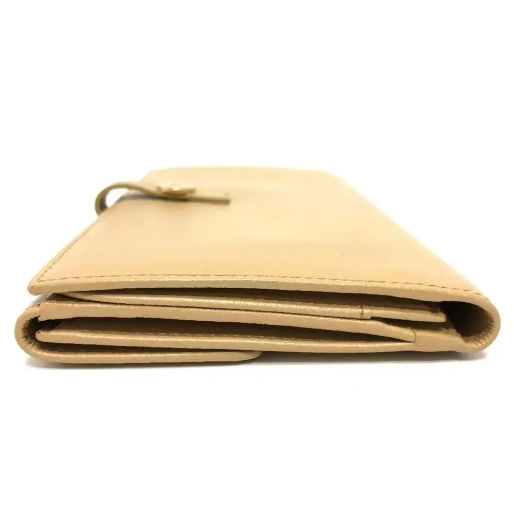 CHANEL Authentic Cream Leather Wallet
